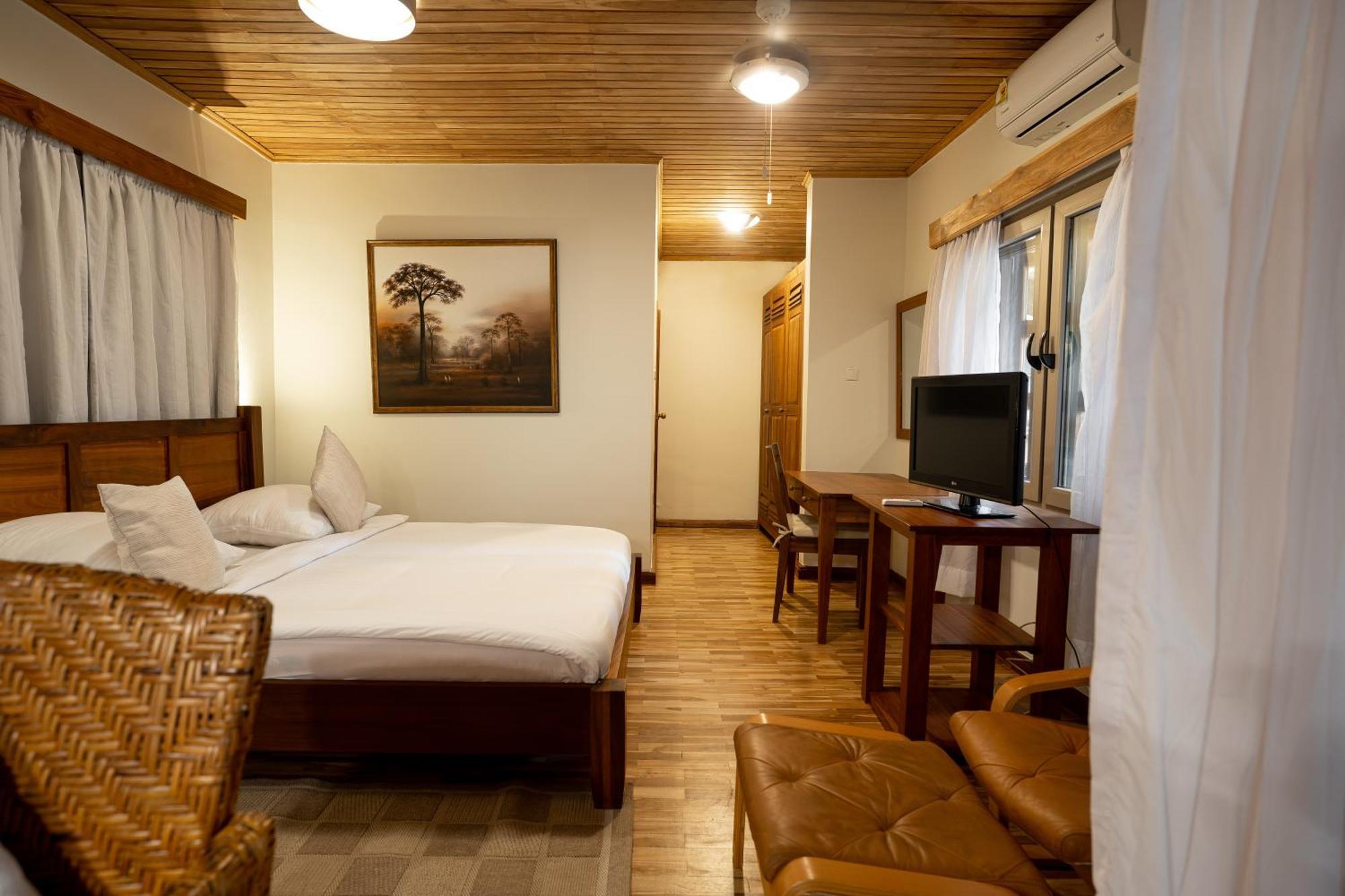 Esther'S Hotel Accra Luaran gambar
