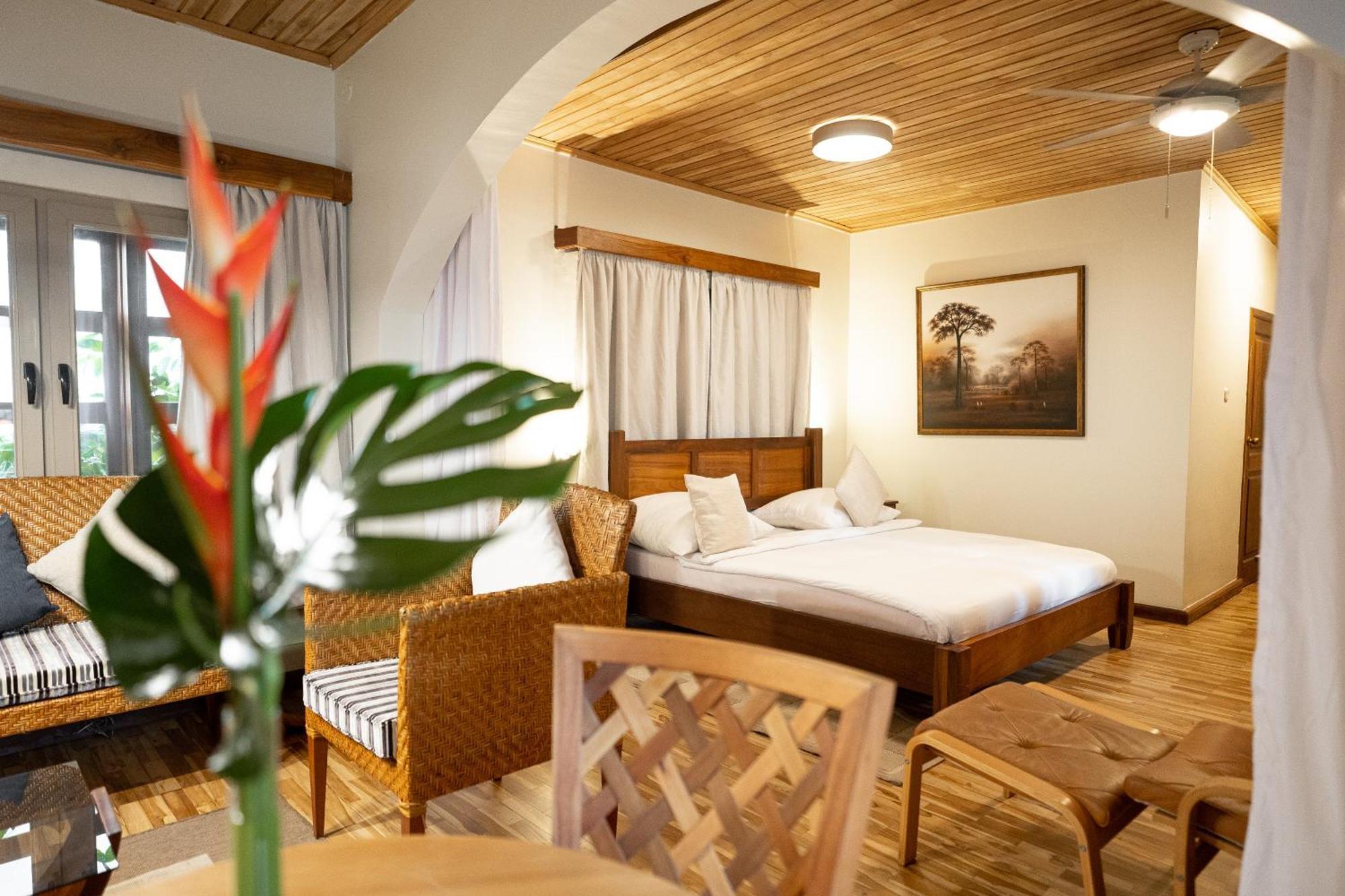 Esther'S Hotel Accra Luaran gambar