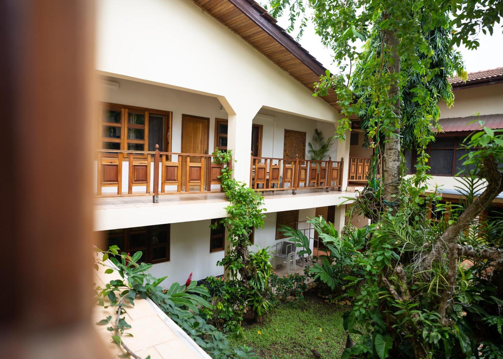 Esther'S Hotel Accra Luaran gambar