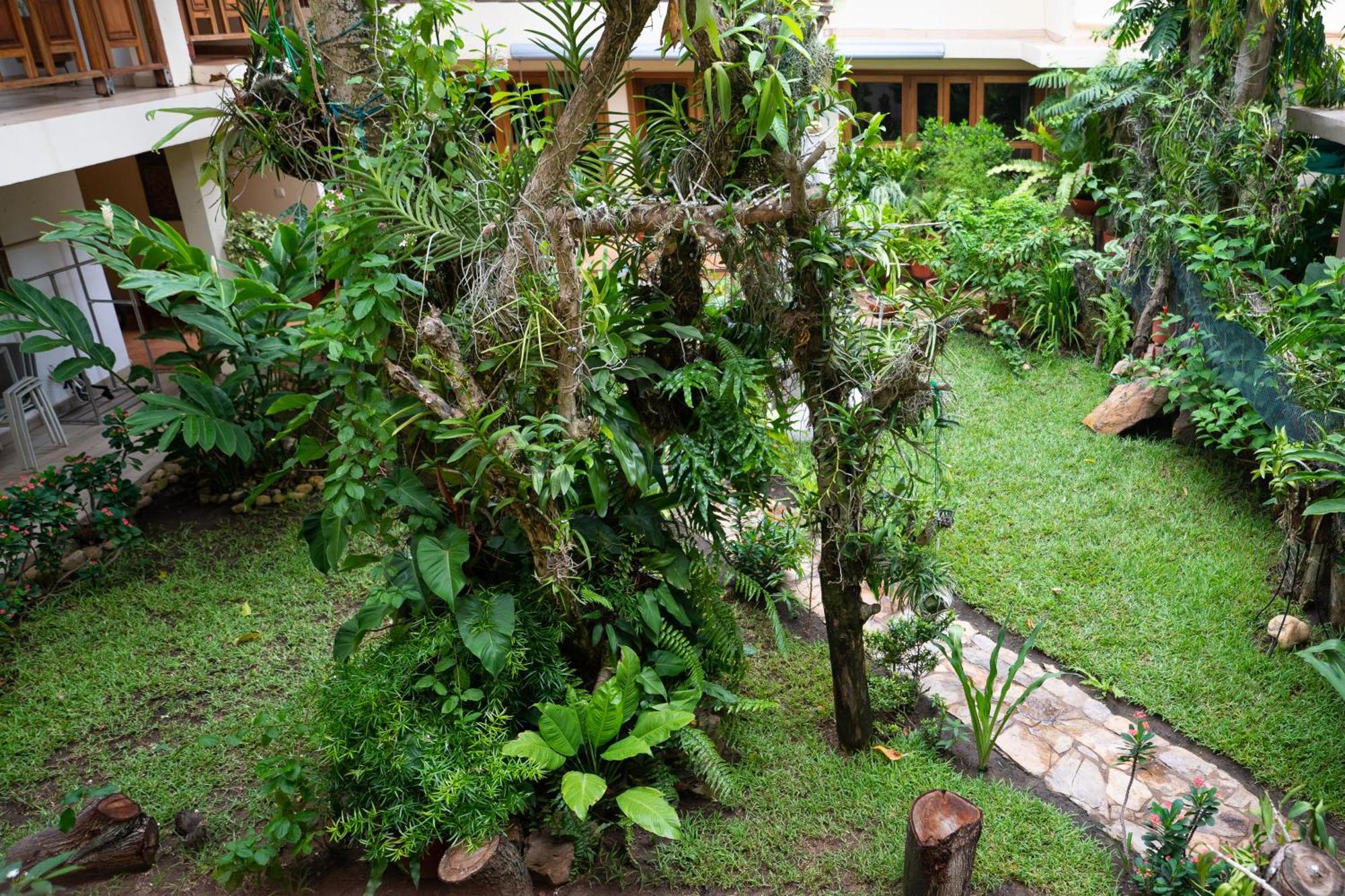 Esther'S Hotel Accra Luaran gambar