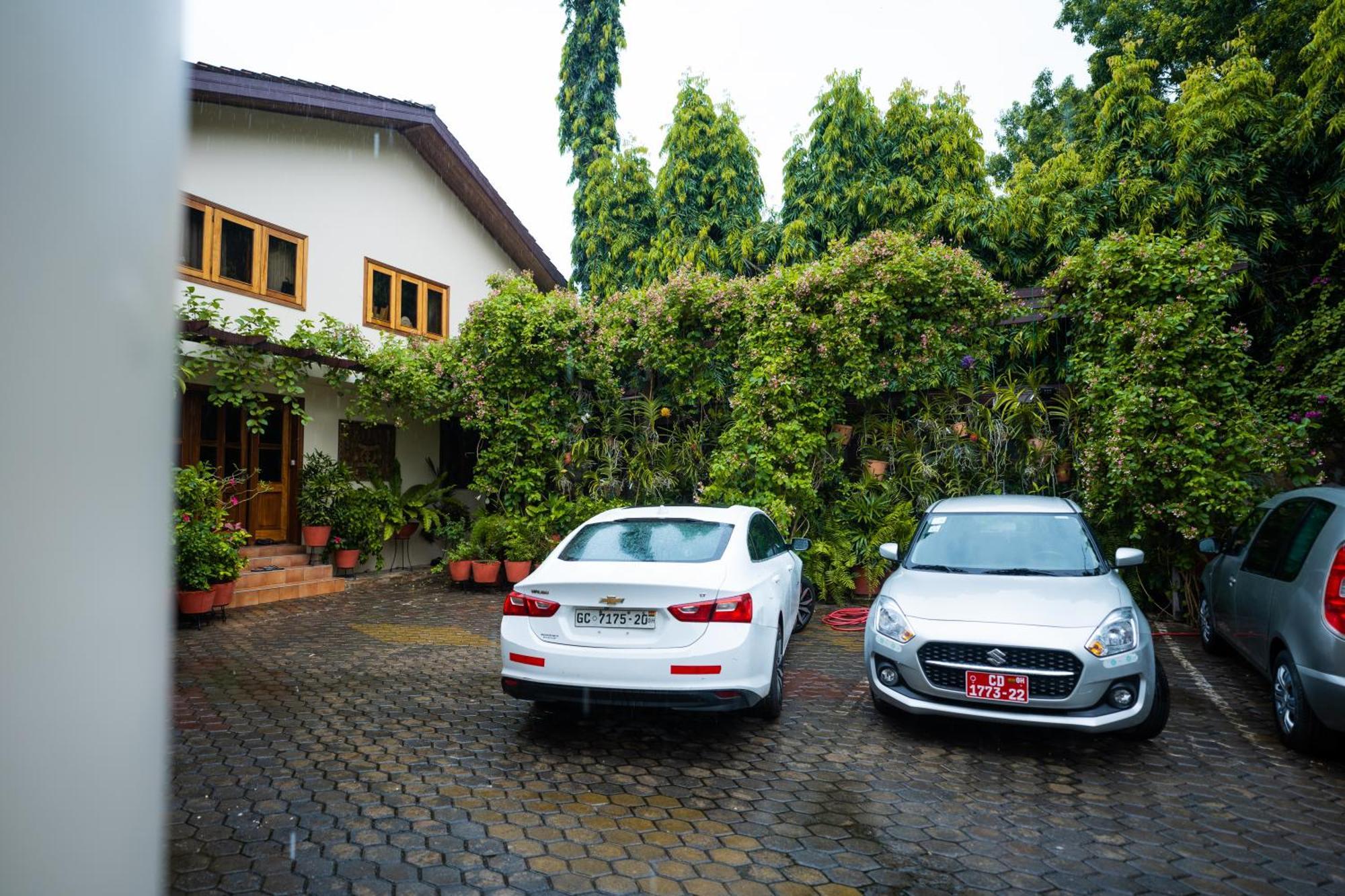 Esther'S Hotel Accra Luaran gambar