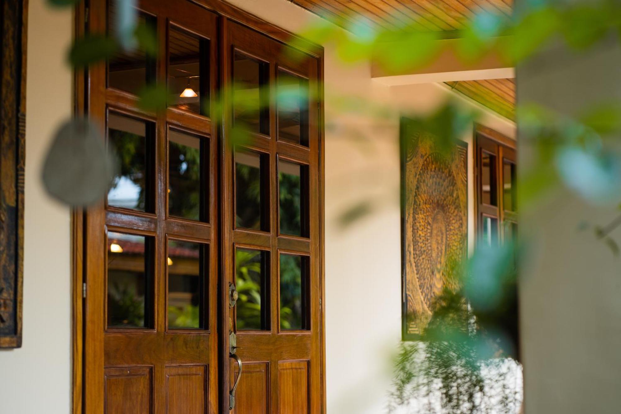 Esther'S Hotel Accra Luaran gambar